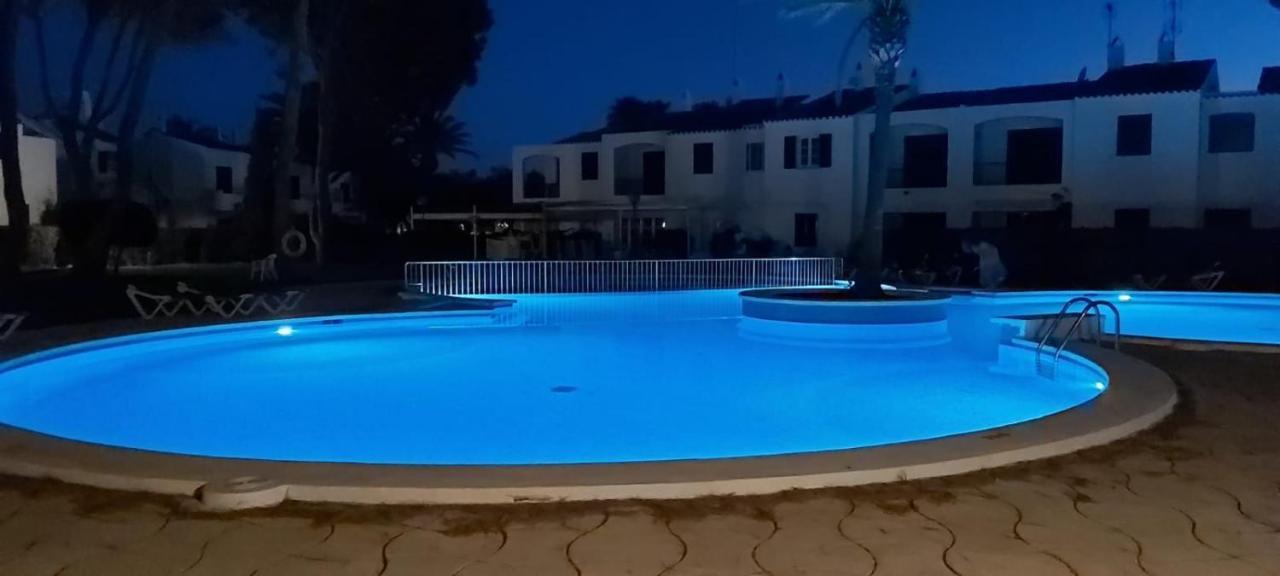 Apartamentos Playa Park Brisas Son Xoriguer Кала'н Бош Екстериор снимка