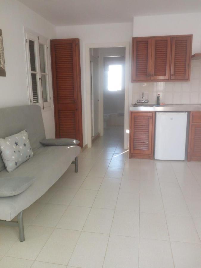 Apartamentos Playa Park Brisas Son Xoriguer Кала'н Бош Екстериор снимка