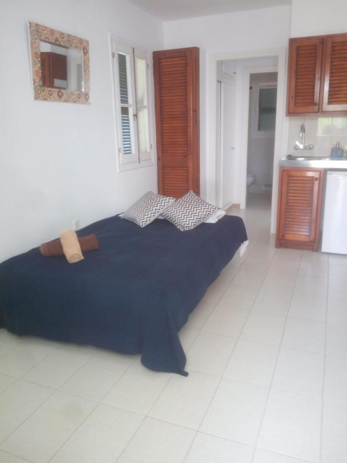 Apartamentos Playa Park Brisas Son Xoriguer Кала'н Бош Екстериор снимка